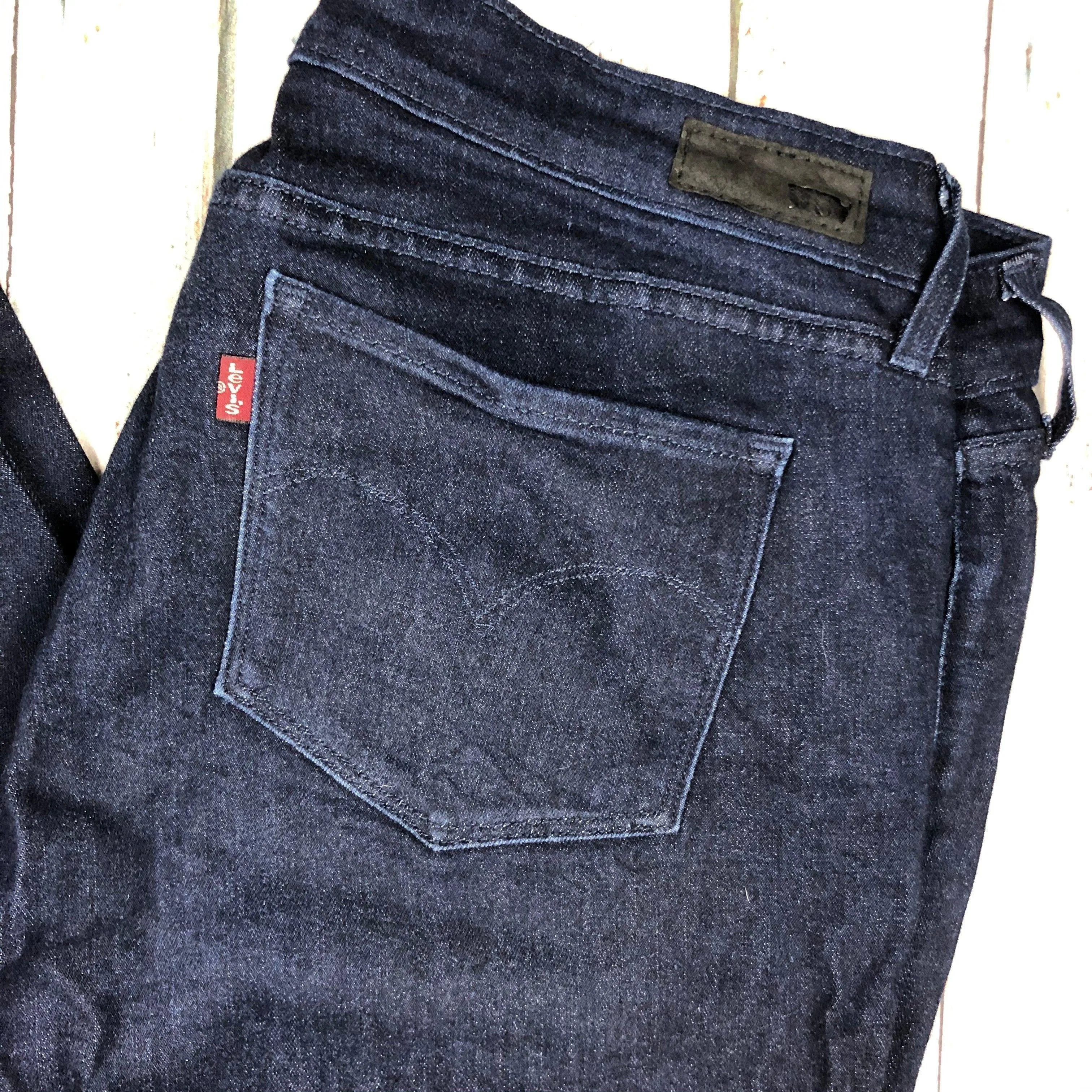 Levis Demi Curve Modern Rise Straight Jeans -Size 31 (13AU)