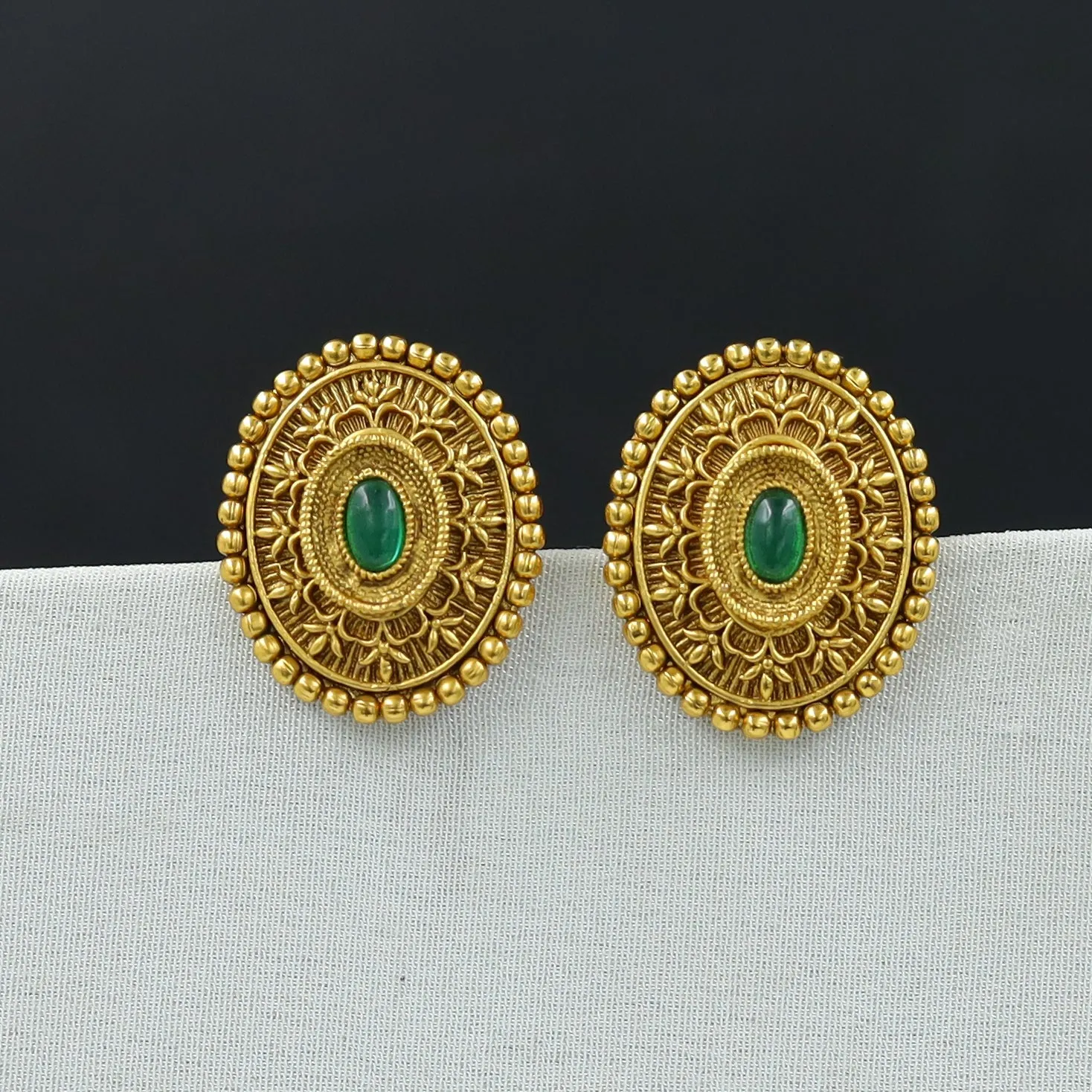 Tops/Studs Antique Earring 3847-28