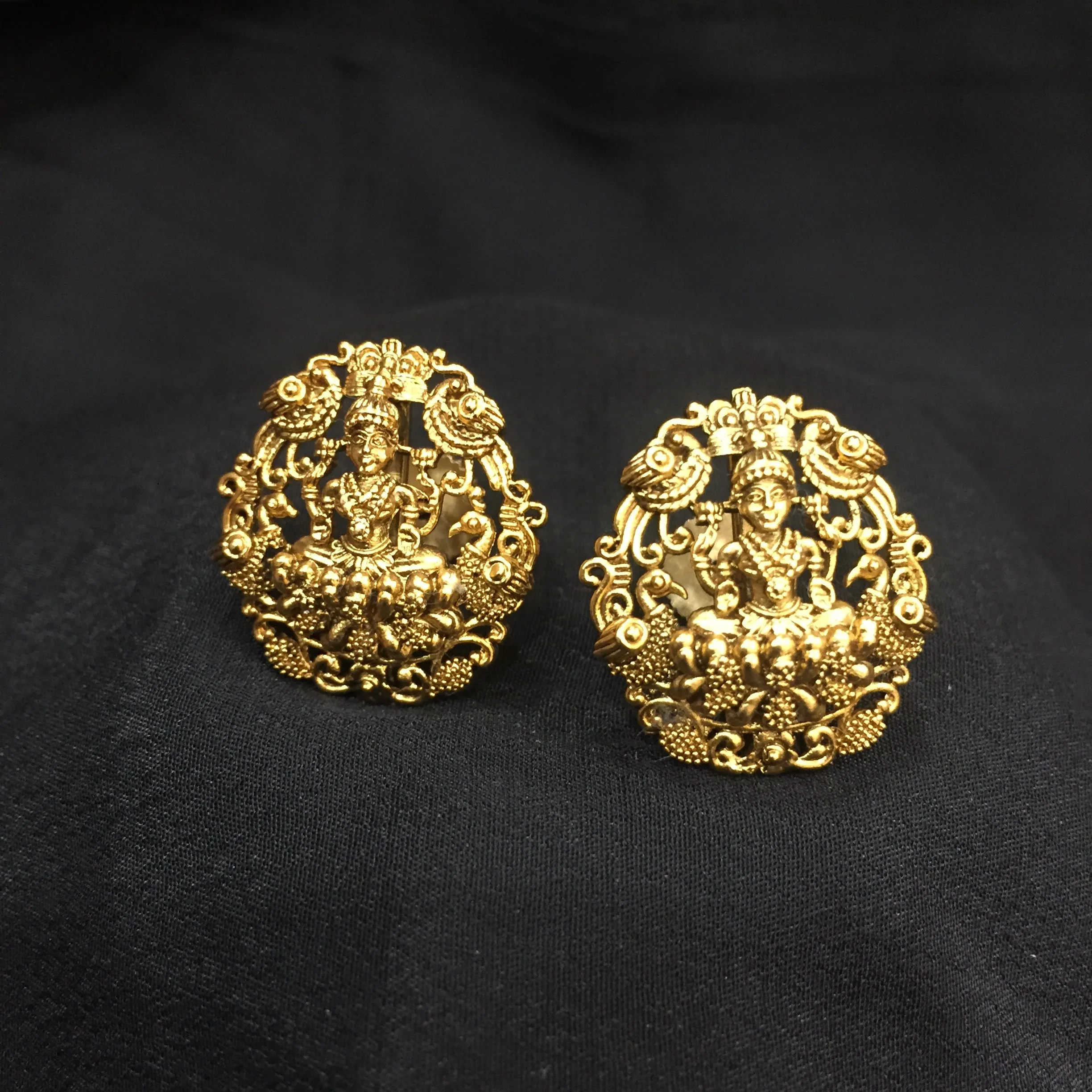 Tops/Studs Antique Earring 3856-28